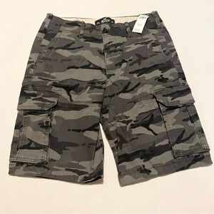 Hollister Men's Camo Epic Flex Cargo Shorts Size 31